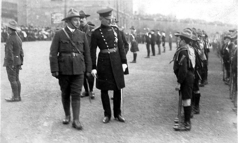 Scoutmaster Shaw escorts Lieutenant-General Baden-Powell at Dudhope 1910 